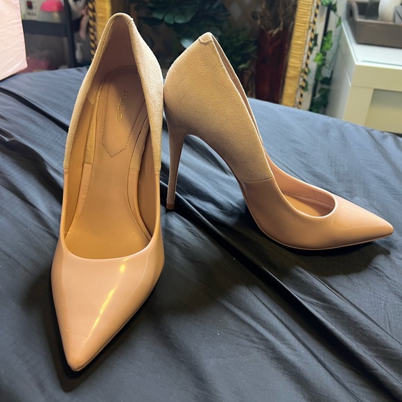 ALDO Two Tone Pumps Pink - Picture 4 of 5